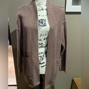 NWOT Woman’s Cardigan Size Sm